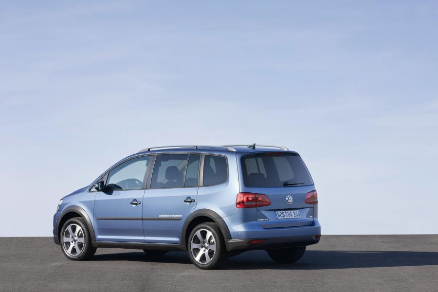  Volkswagen CrossTouran 2010 года  (фото 18 из 26)